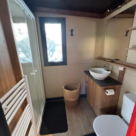 Nuit Insolite En Tiny House * Arsac